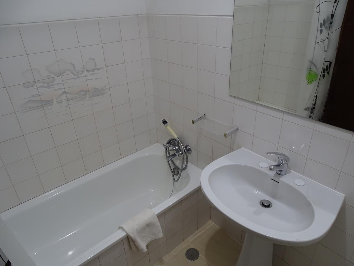 Falfeira Apartments Лагос Екстериор снимка